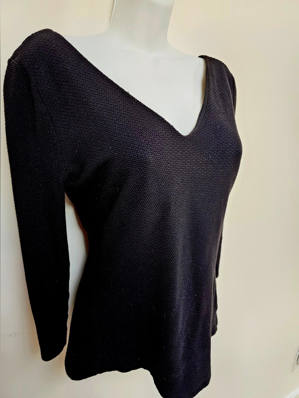 EUC - WHBM  reversible V-Neck / Scoop-Neck Black Knit Top lined bodice -  SMALL